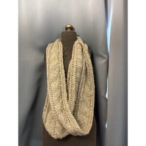 Modena Infinity Scarf Beige